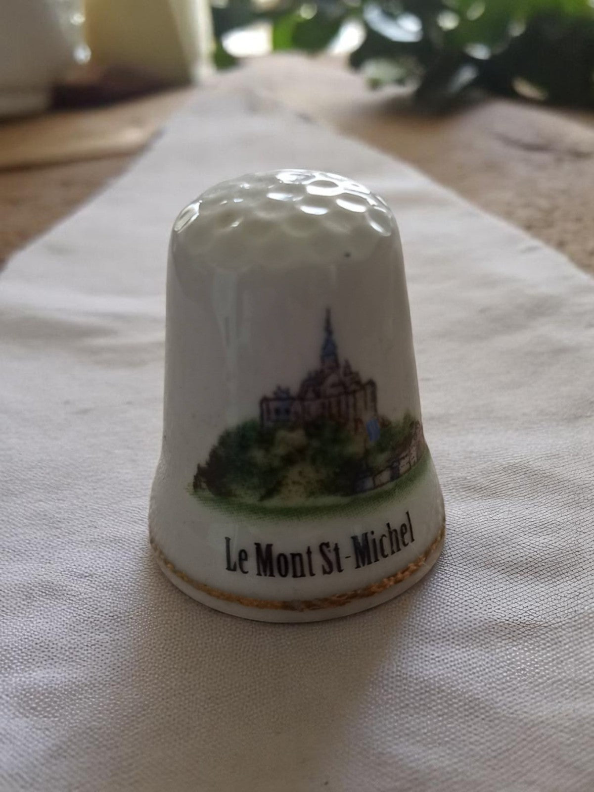 Dé à coudre vintage Le Mont St-Michel souvenir rétro ancien