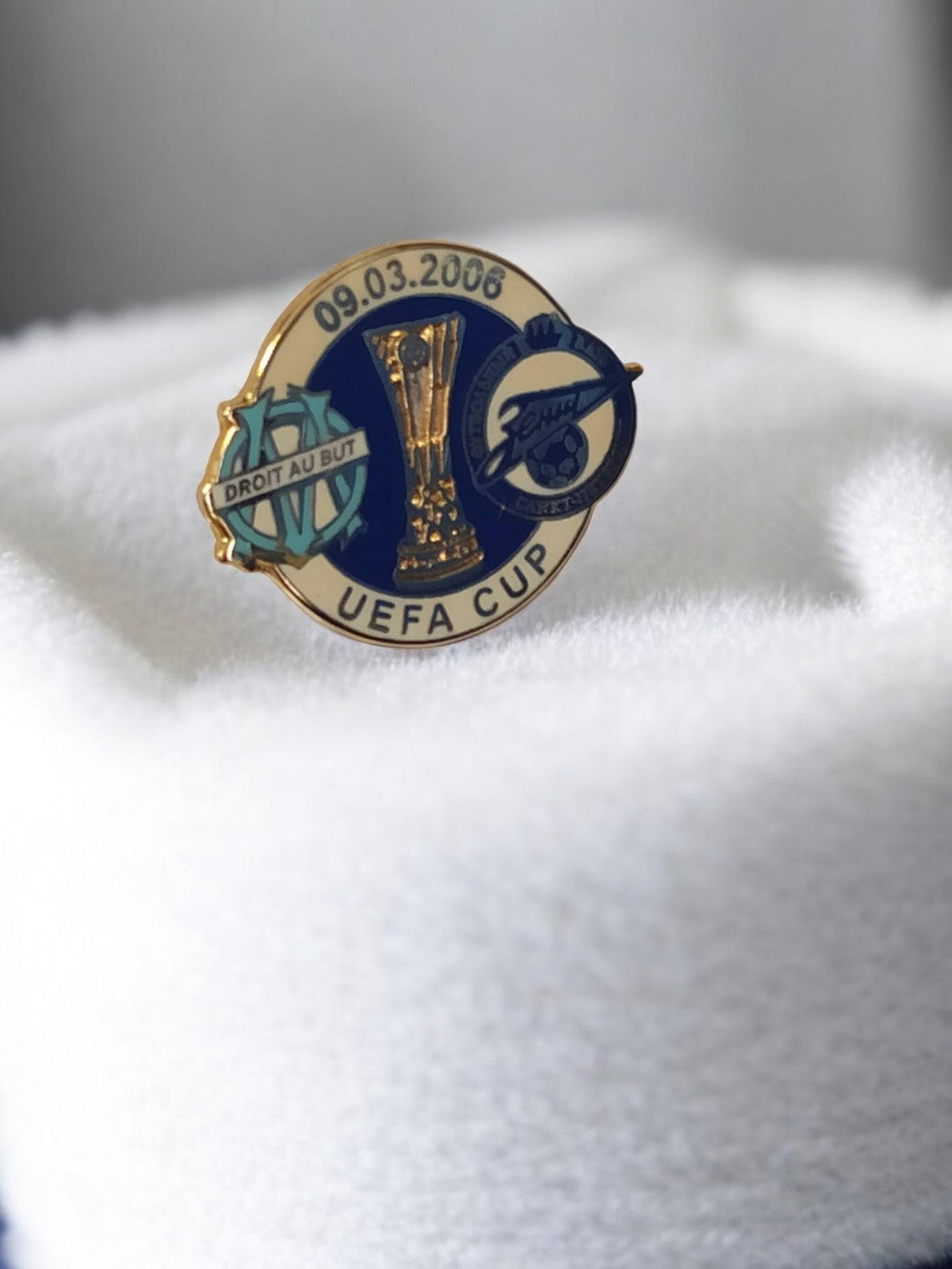 Pin's vintage OM Zenit UEFA Cup 2006 football ancien Marseille badge rétro
