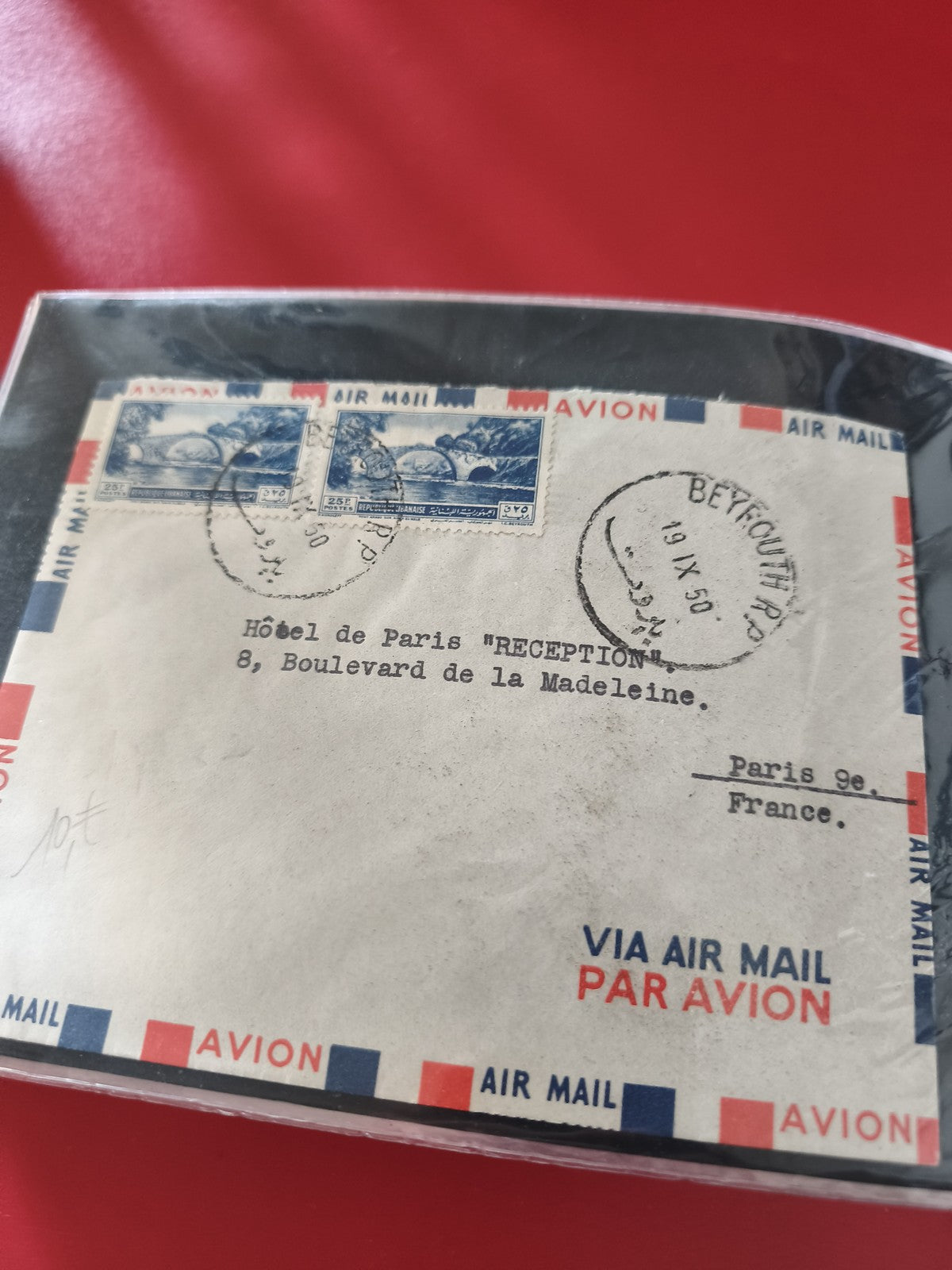 Ancienne enveloppe oblitérée airmail Beyrouth Paris philatélie collection