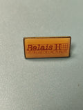 Vintage pin's Relais H rectangulaire jaune Les Relais de l'Actualité