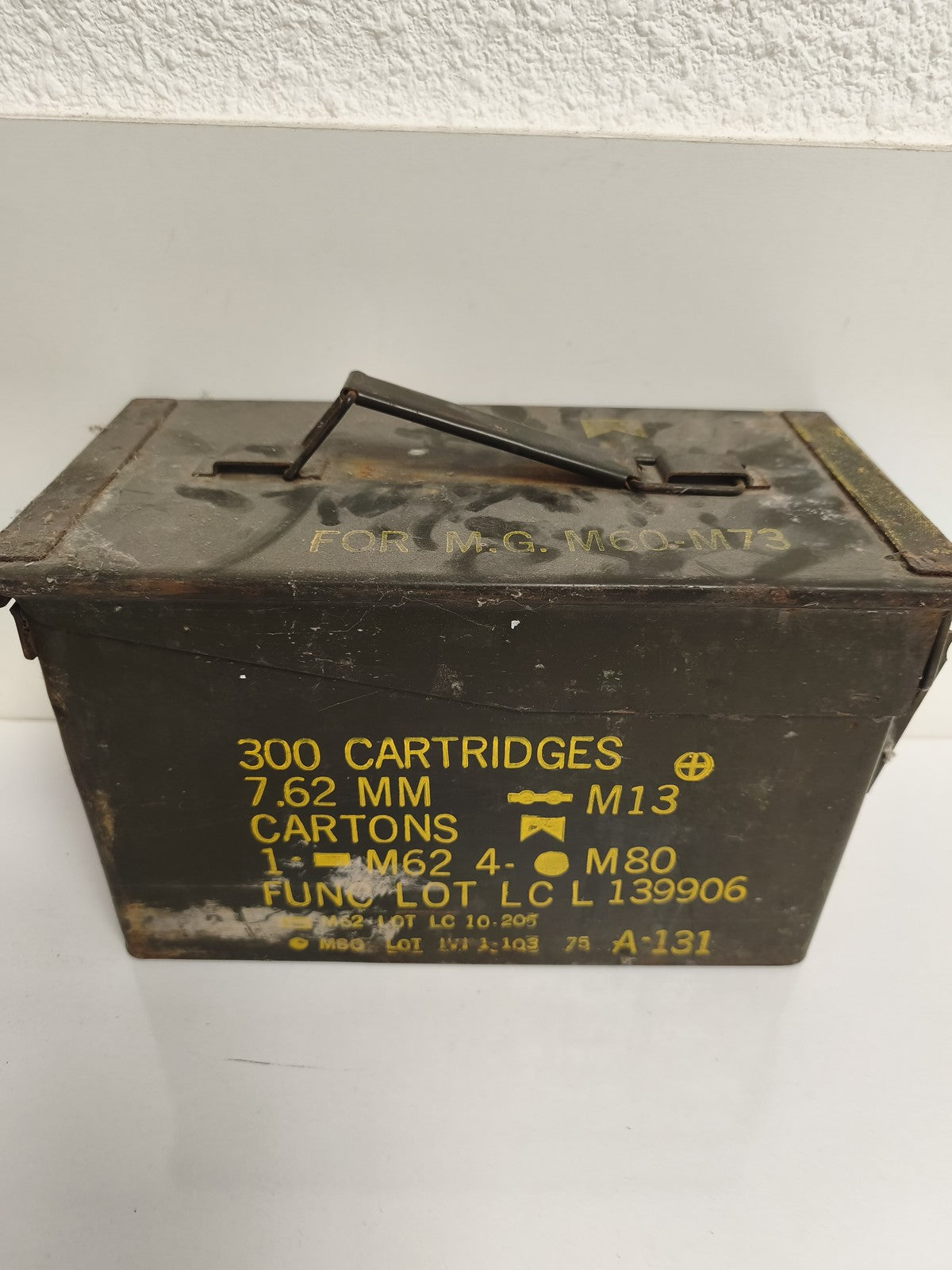 Caisse militaire ancienne M13 cartouches 7.62 mm métal kaki US Army vintage