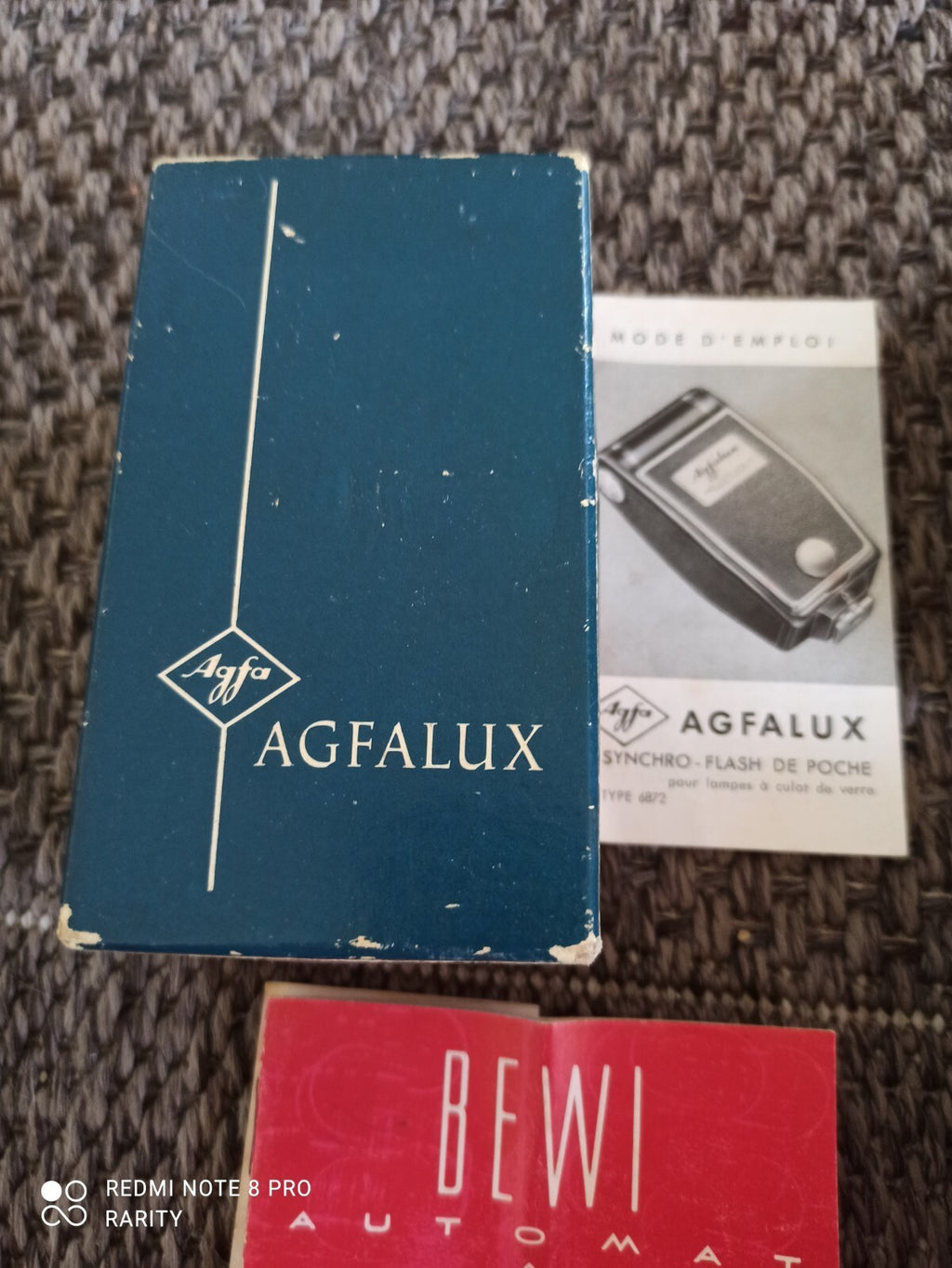 Flash photo Agfa Agfalux vintage avec étui marron et boîte d'origine