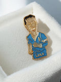 Pin's vintage Olympique de Marseille OM Lolo badge rétro foot émaillé