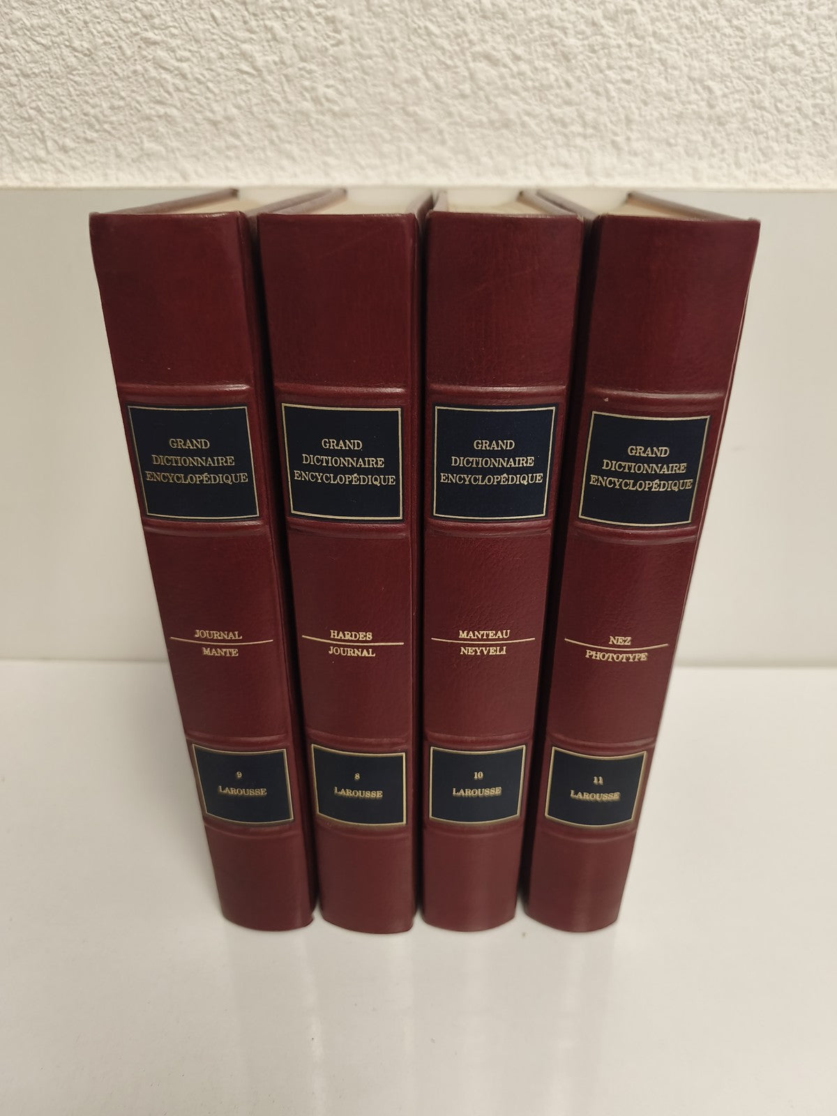 Lot 4 volumes Grand Dictionnaire Encyclopédique Larousse ancien reliure rouge