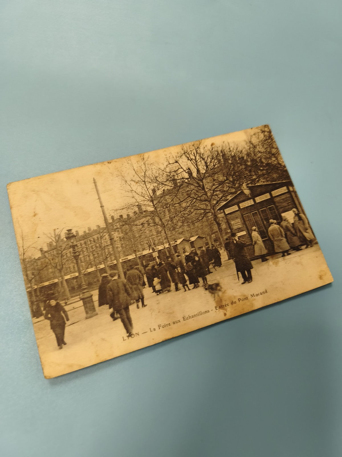 Ancienne carte postale animée Lyon Foire aux Échantillons Pont Morand vintage