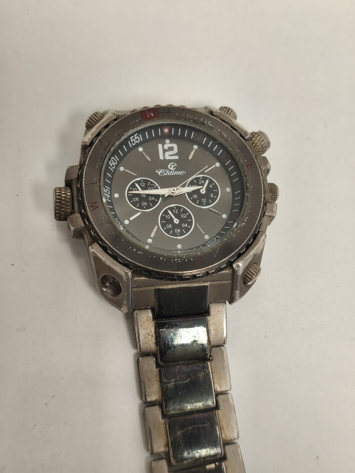 Montre vintage Chitime chronographe acier aspect usé non testée en l'état