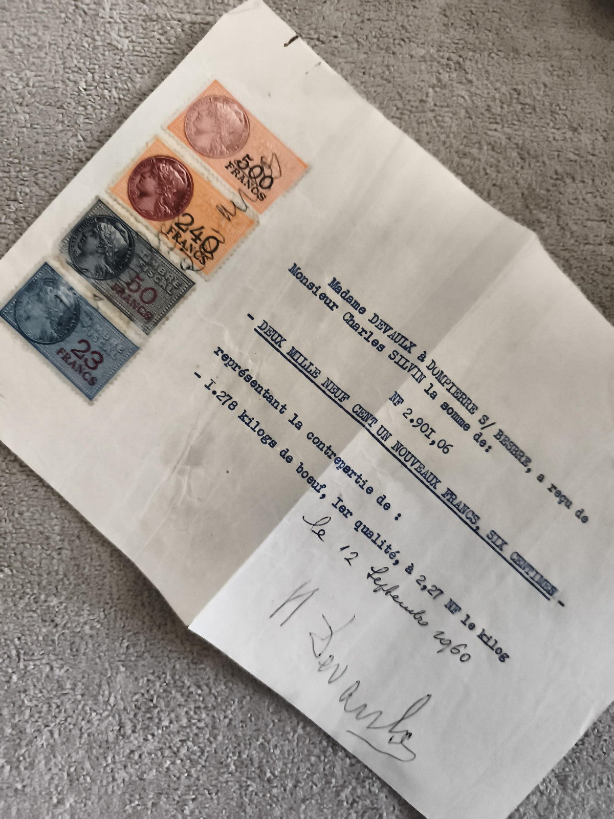 Lot 4 timbres fiscaux France 23F 250F 240F 500F sur document 1960 philatélie