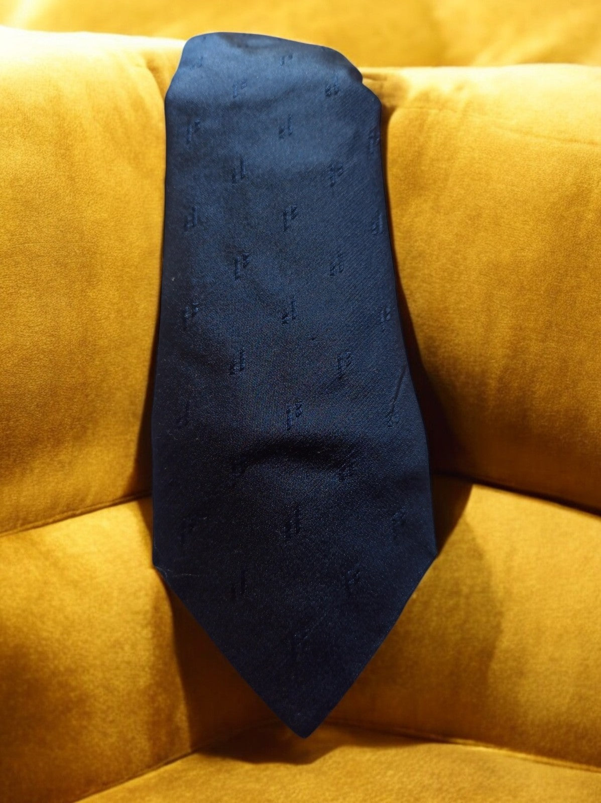 Cravate vintage Franco Pacini bleu marine motif discret élégante rétro