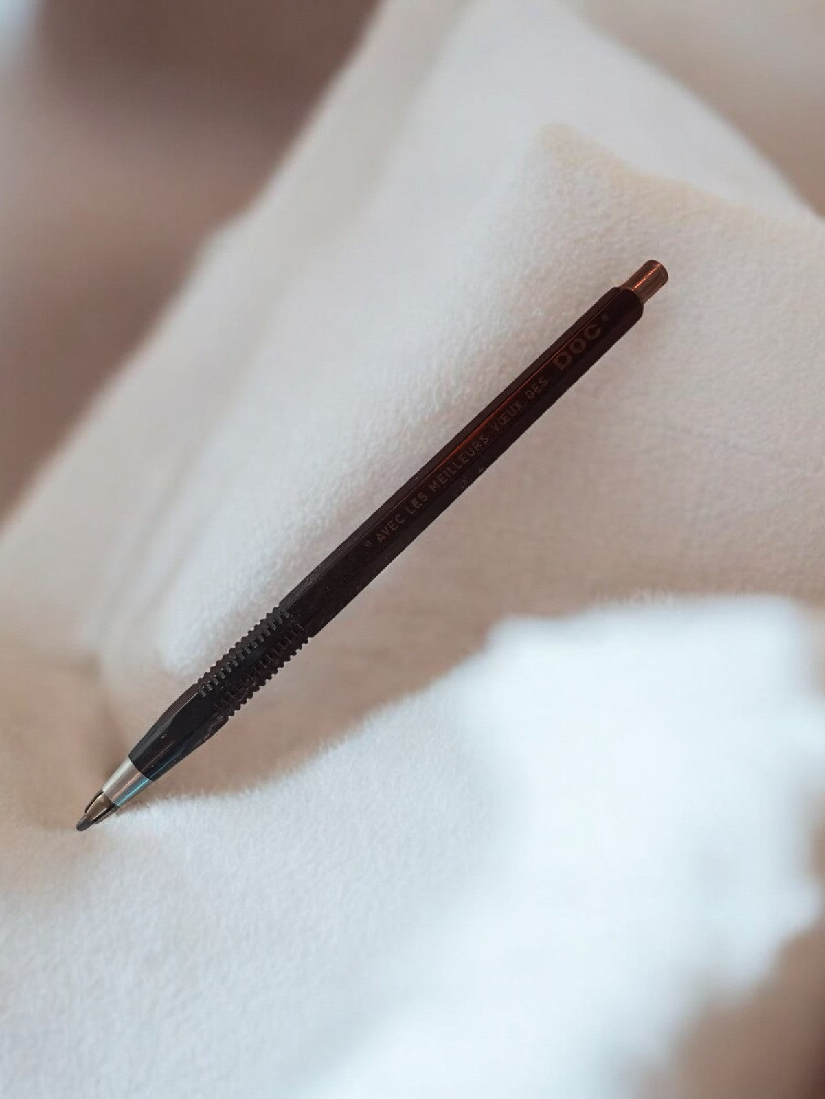 Stylo bille ancien DOC marron vintage rétro, stylo publicitaire années 70