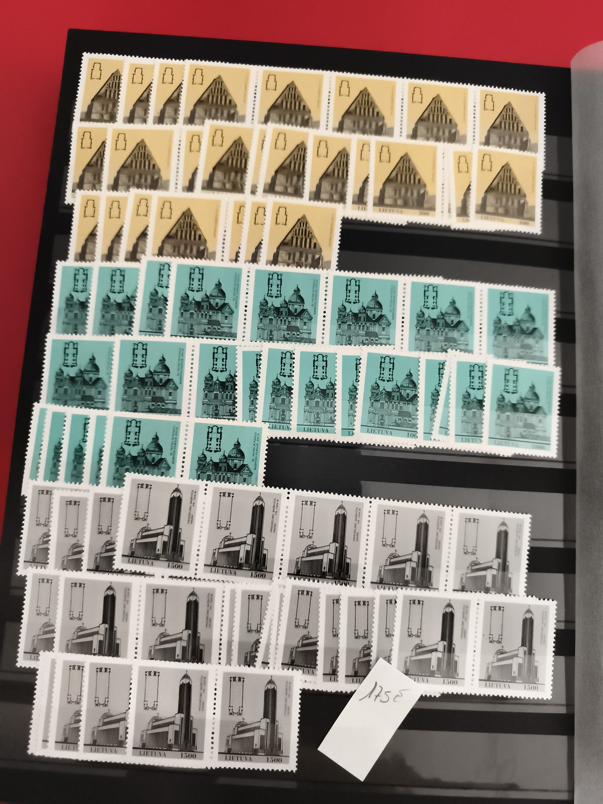 Timbres Lettonie architecture x39 neufs sans charnière philatélie thématique