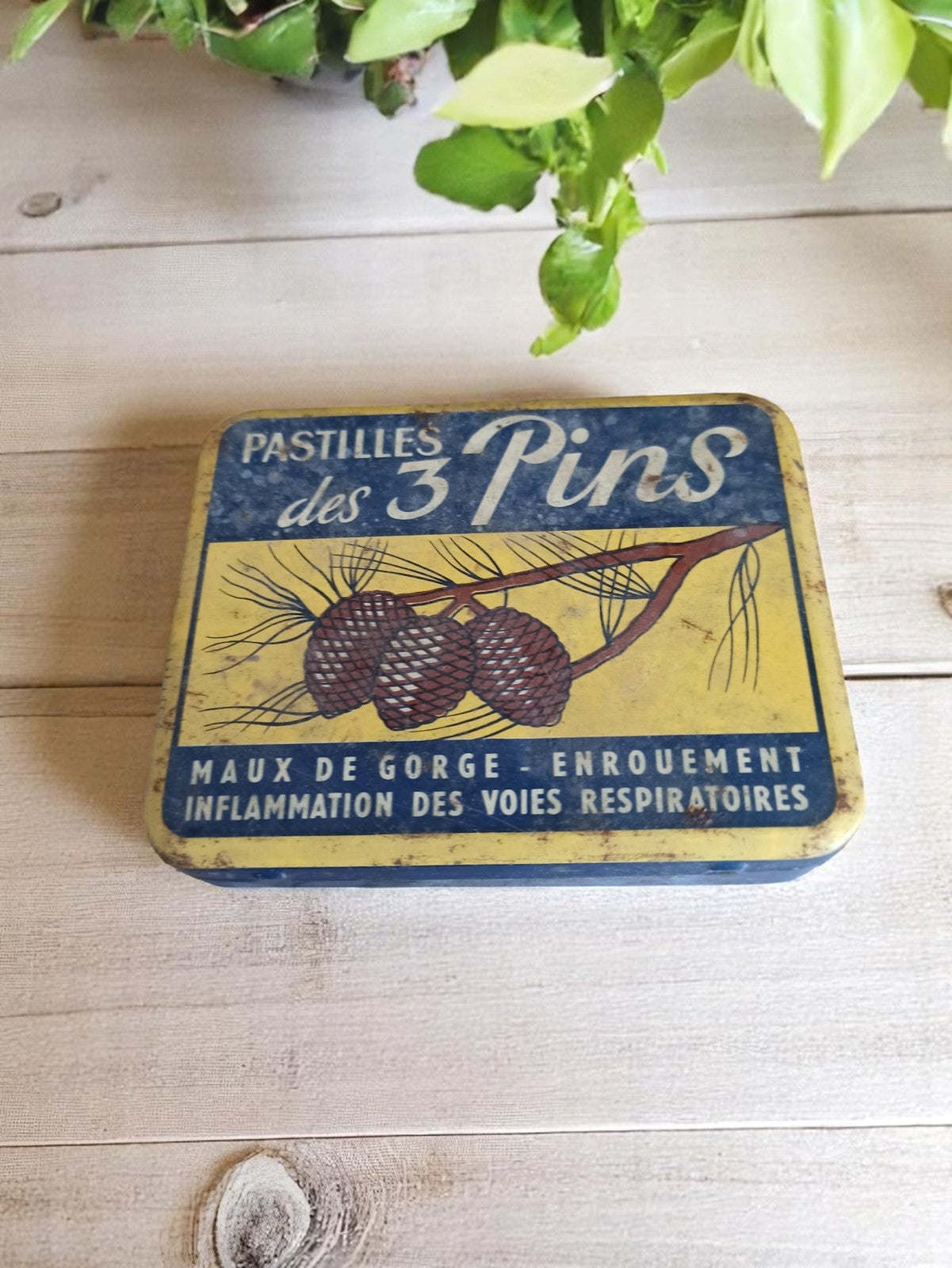 Petite boite médicaments vintage Ancien - Pratique et charmante
