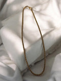 Collier chaîne vintage plaqué or ancien, maille tressée rétro élégant