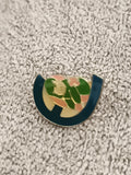 Pin's vintage tortue émaillé vert doré demi-lune années 80/90 (Ref 3)