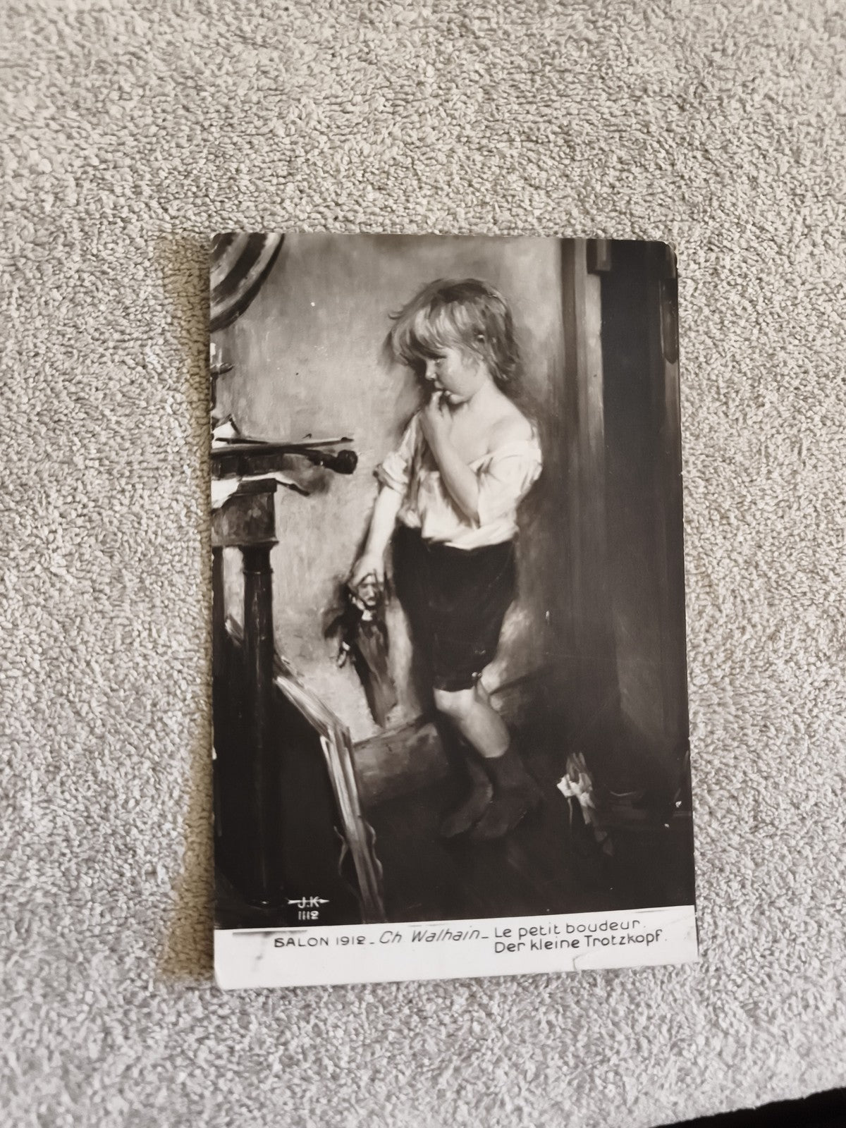 CPA enfant boudeur Ch Walhain Salon 1912 Le petit boudeur noir et blanc