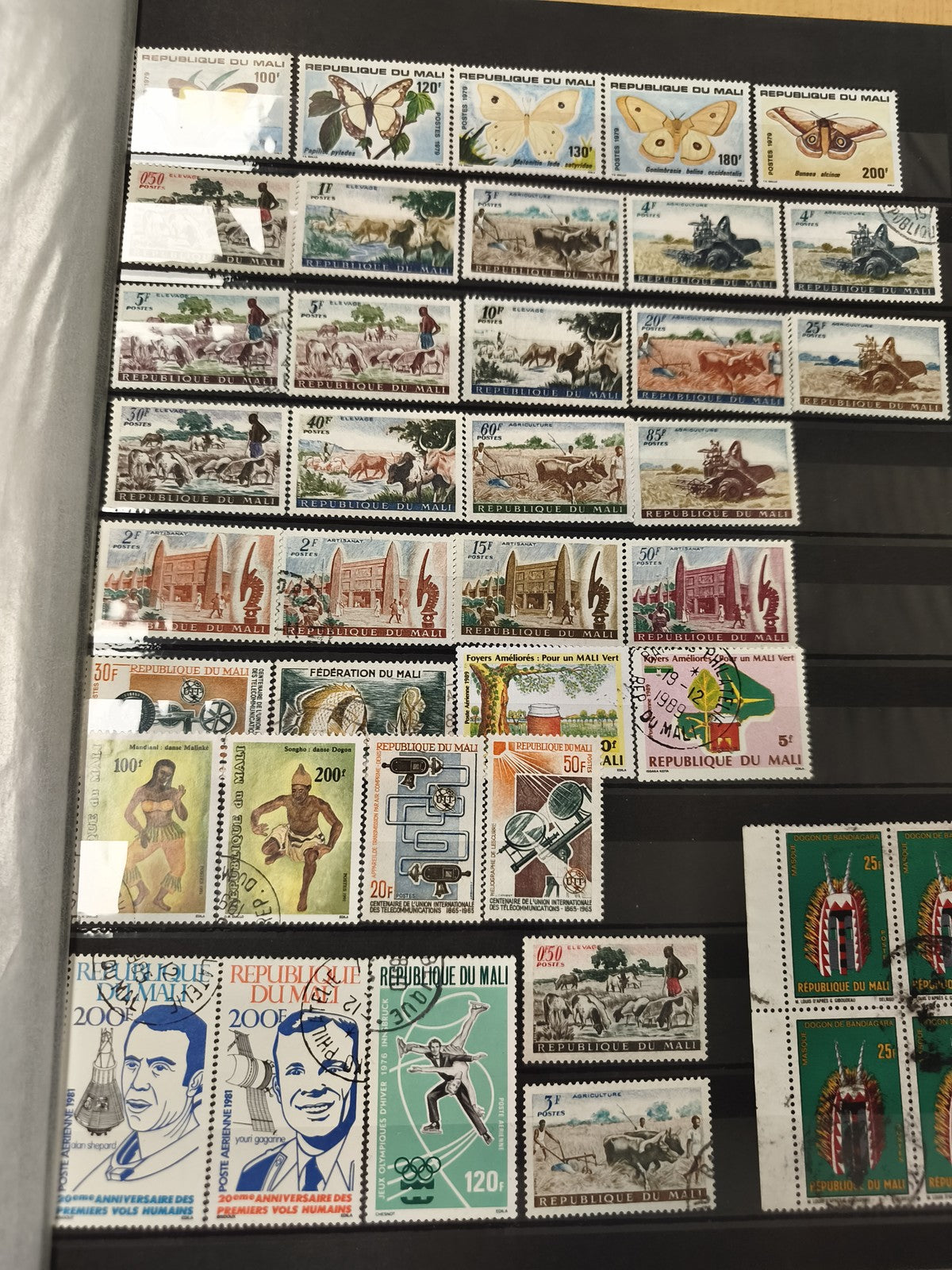Lot timbres République du Mali ? papillons, animaux, sports, thèmes variés