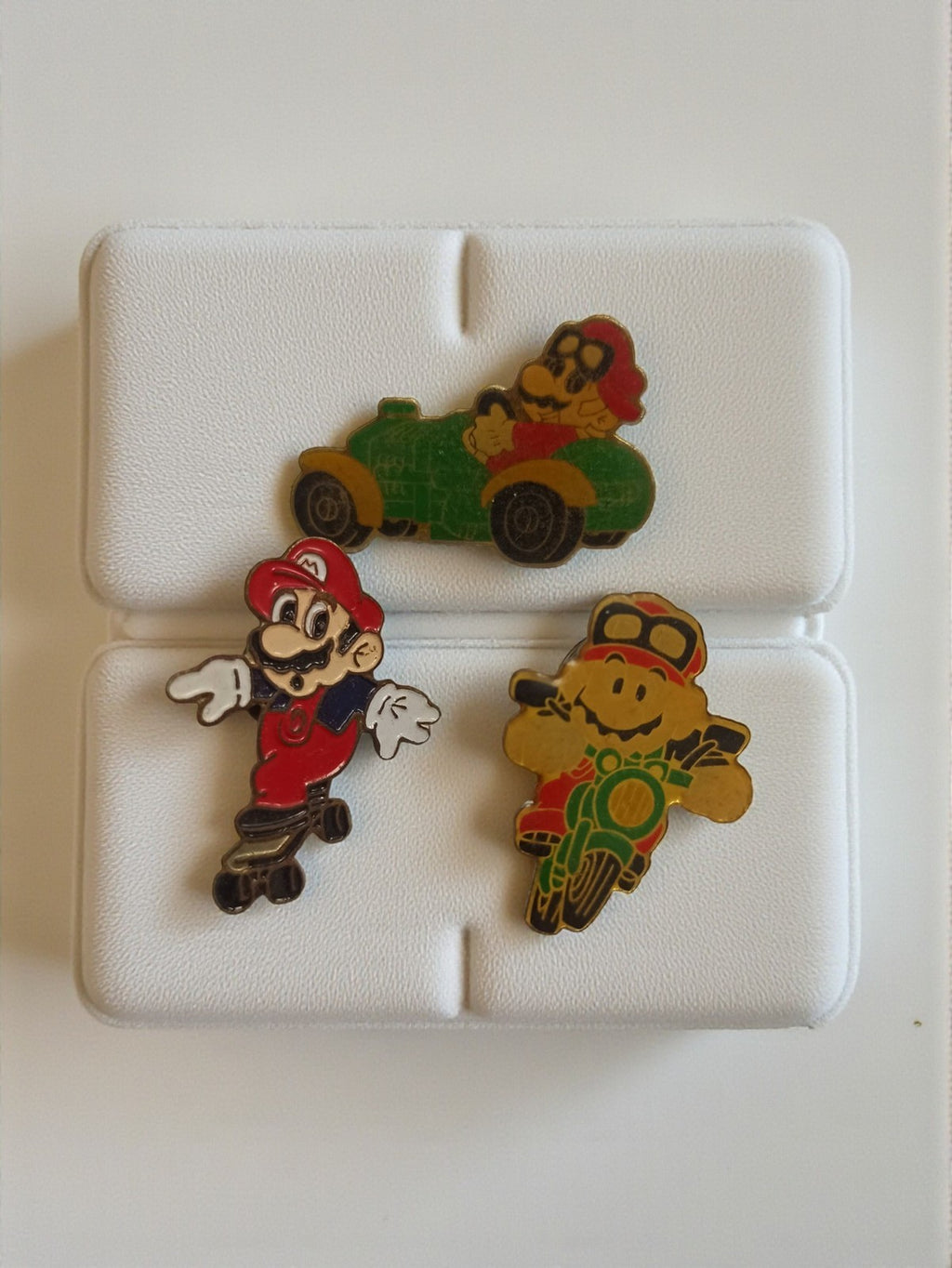 Lot 3 pin's Super Mario rétro Nintendo, vintage, motifs sport, anciens jeux vidé