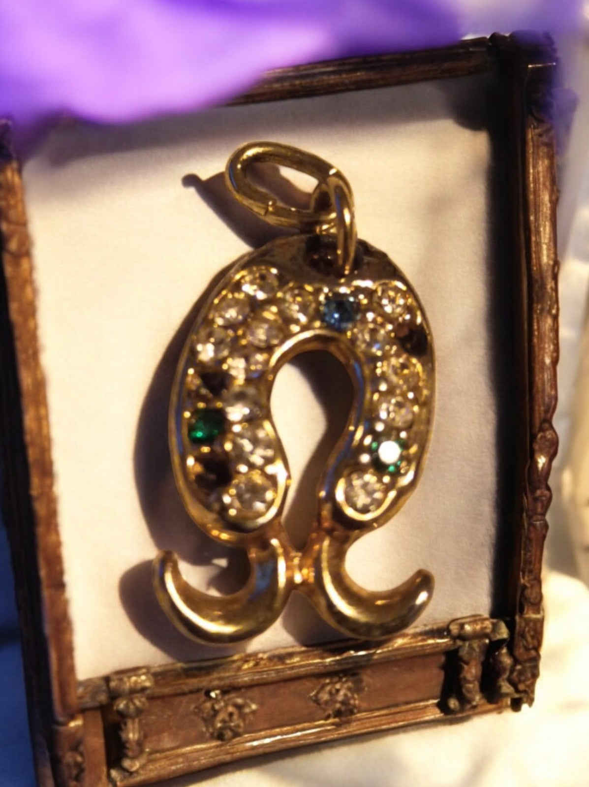 Pendentif vintage fer à cheval doré strass, bijou rétro porte-bonheur