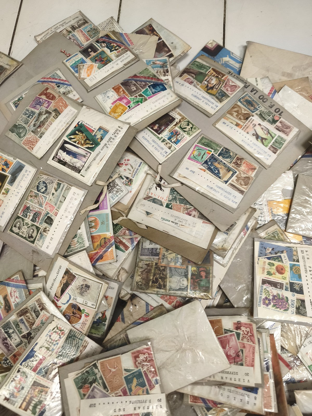 Lot ancien timbres poste philatélie – gros assortiment enveloppes, oblitérés, th