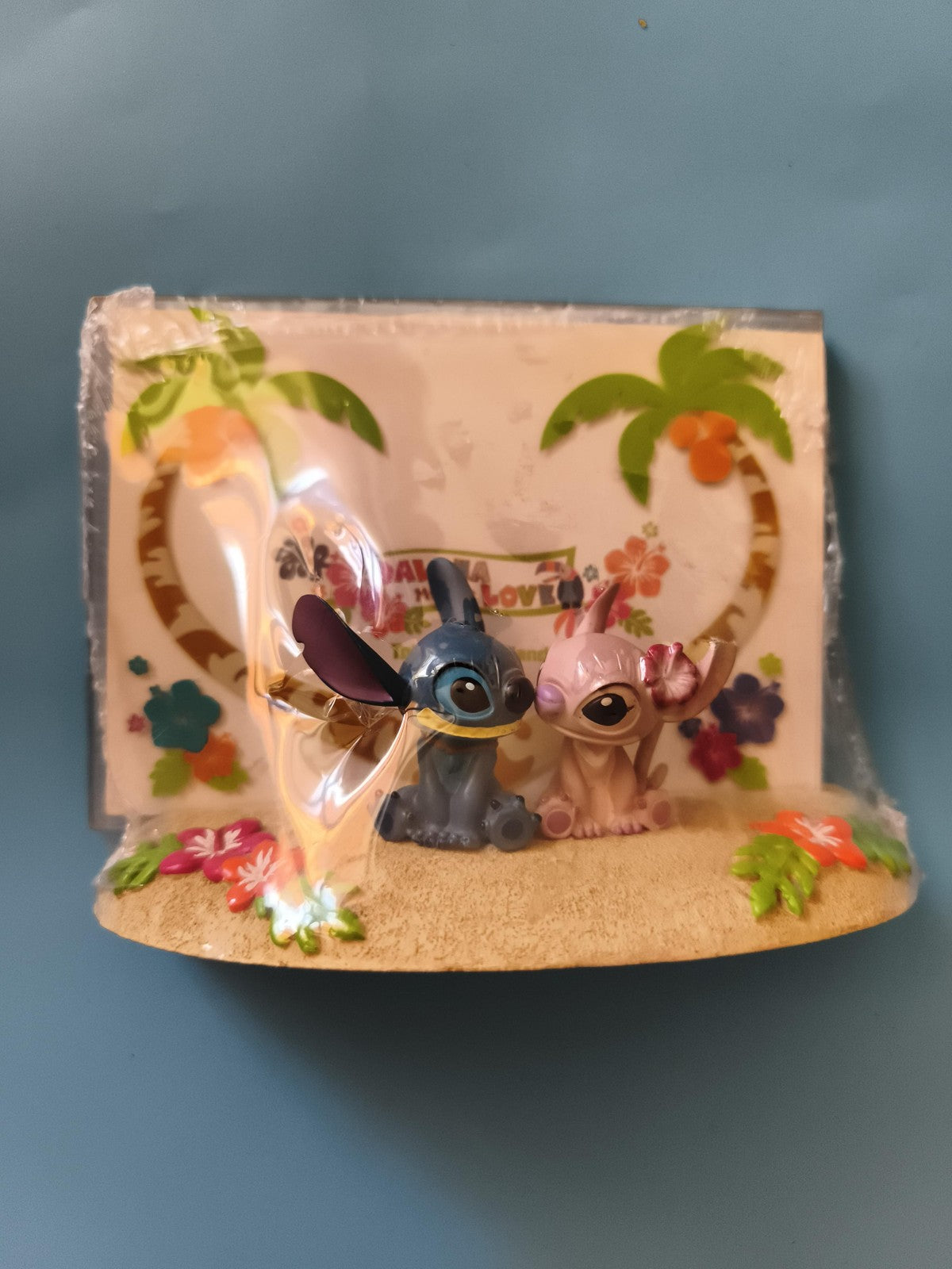 Figurine Disney Stitch et Angel décor plage Hawaii, décor palmier, Collector