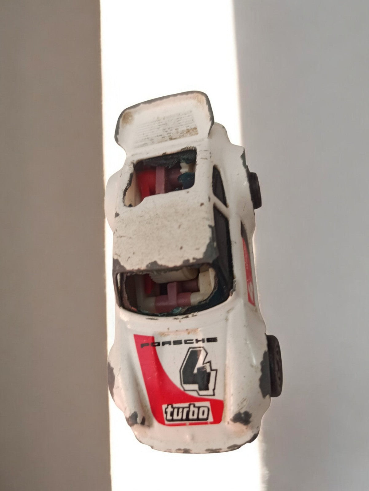 Voiture miniature Porsche 911 turbo vintage blanche n°4 modèle réduit ancien