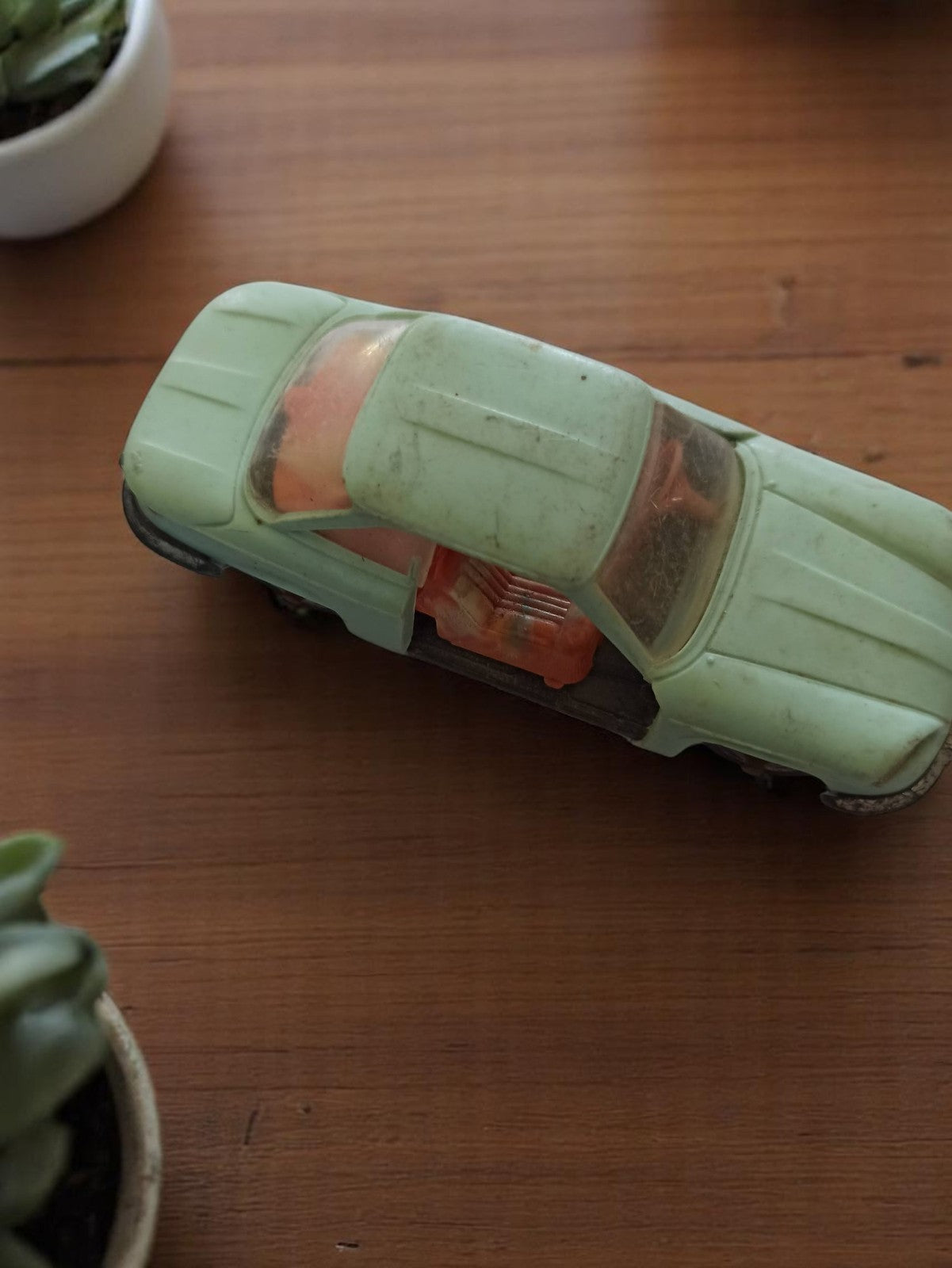 Voiture miniature Norev Panhard métal vert clair vintage ancien modèle
