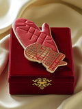 Pin's vintage gant de cuisine rouge Basic Homme édition limitée publicitaire