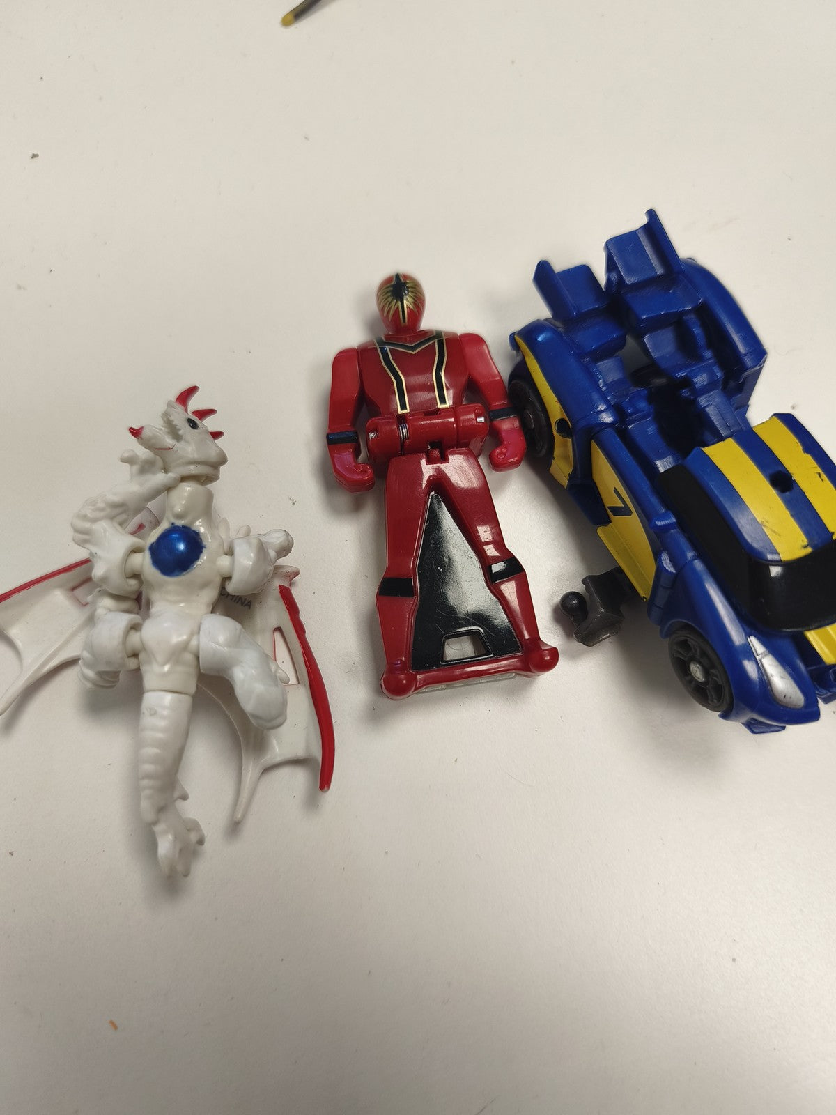 Konvolut alter Vintage-Figuren lose für Sammlung oder Retro-Dekoration
