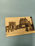Carte postale ancienne animée Bourges Place Cujas Hôtel de la Gare vintage