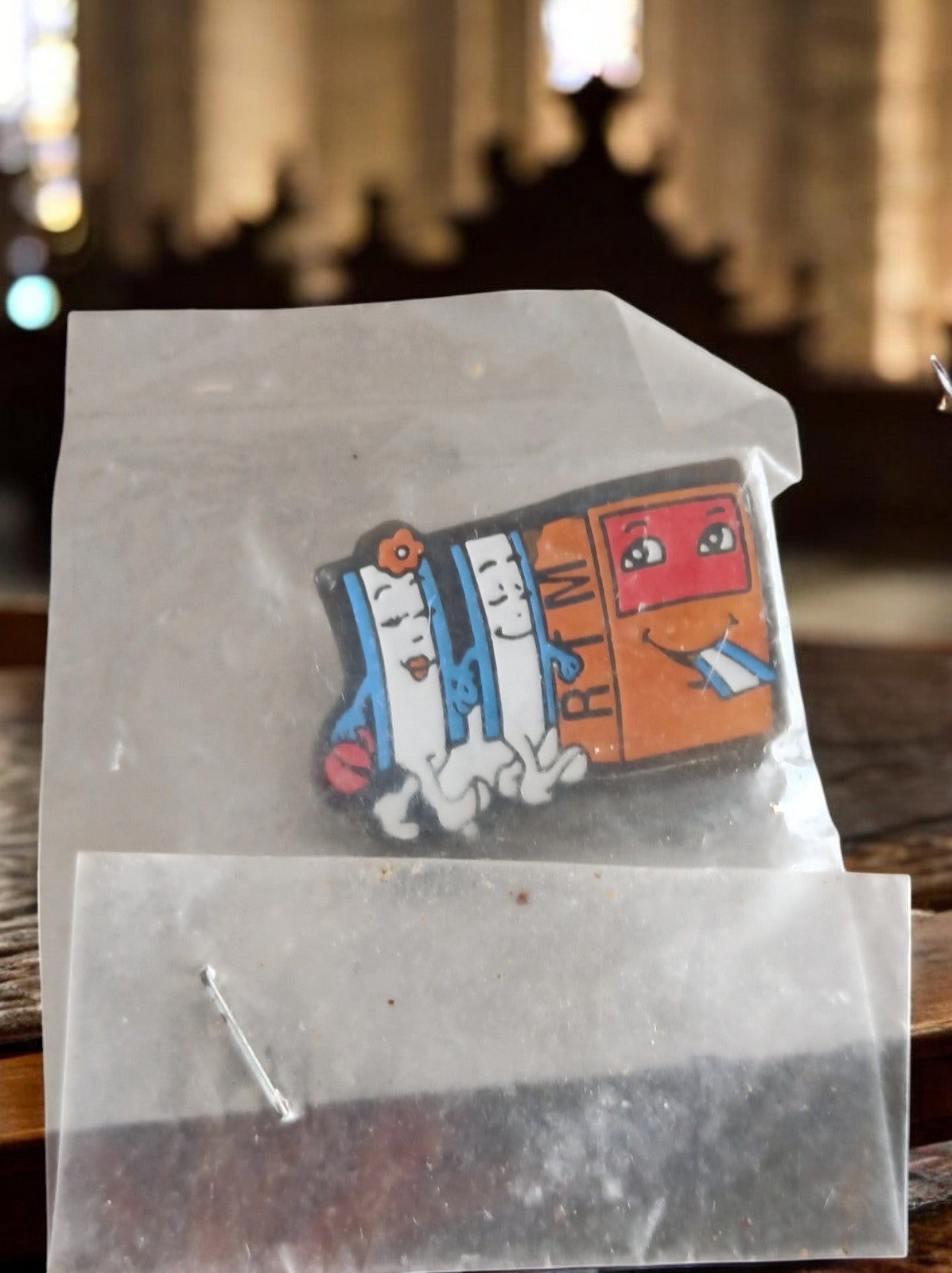 Pin's RTM Marseille vintage mascottes bus métro, parfait état, badge ancien