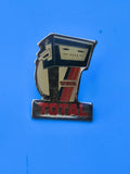 Pin's vintage TOTAL ancienne pompe à essence, collection automobile rétro