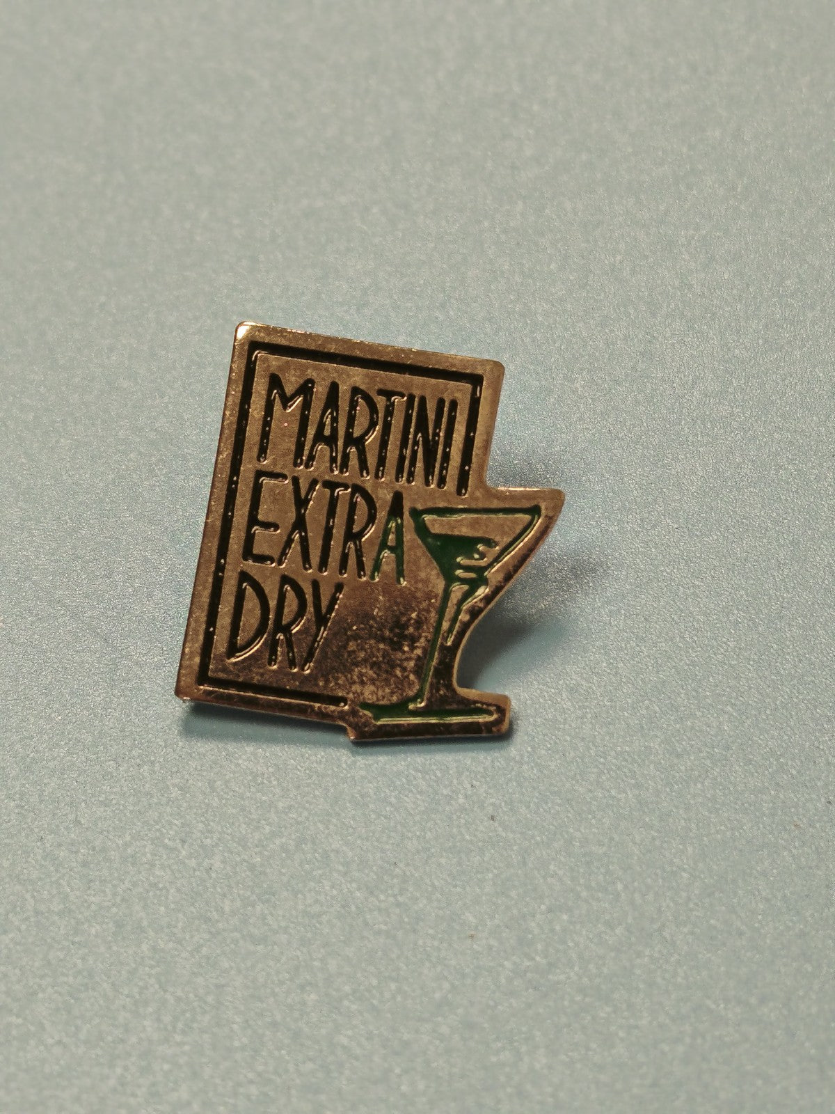 Vintage pin's Martini Extra Dry ancien cocktail rétro bar collection