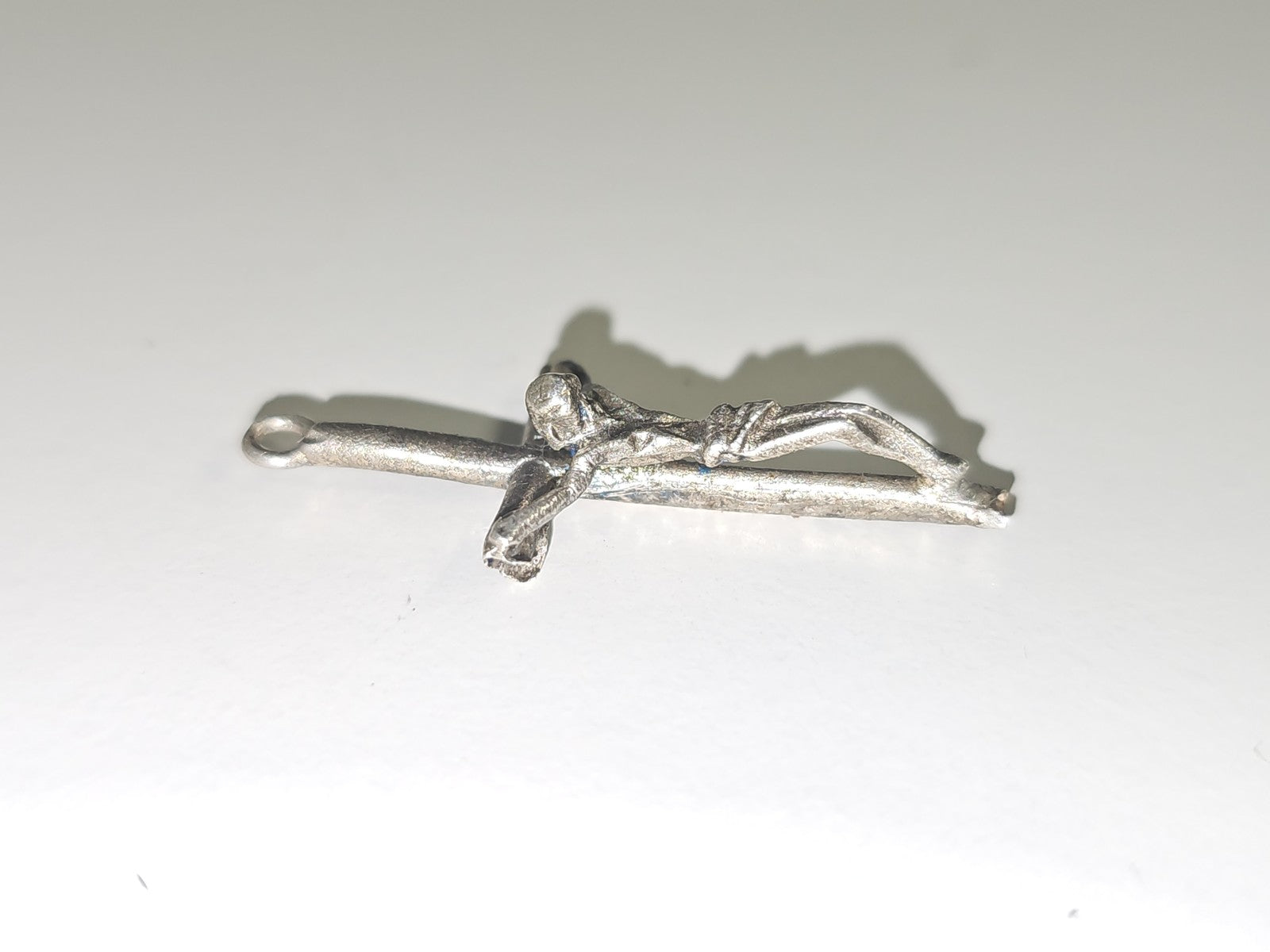 Ancienne croix catholique vintage, petite croix religieuse rétro à collectionner