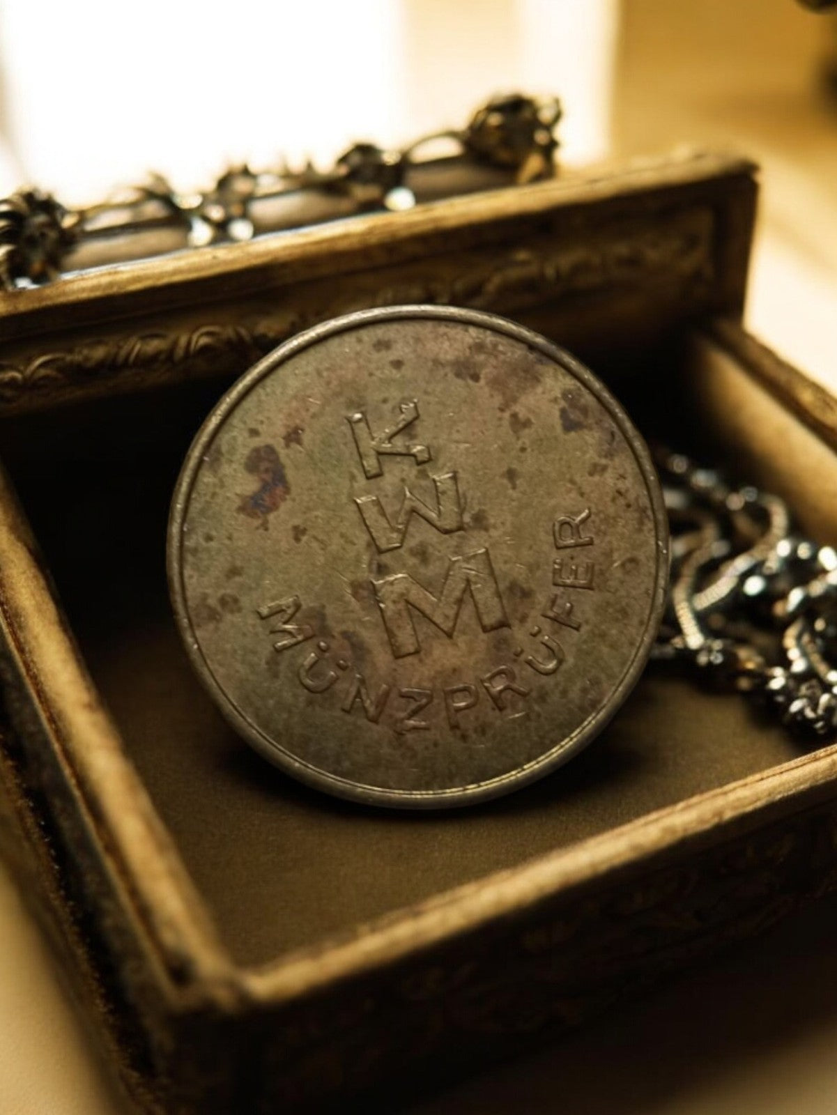 Jeton de casino vintage métal KWM Münzprüfer ancien, pièce collection rare