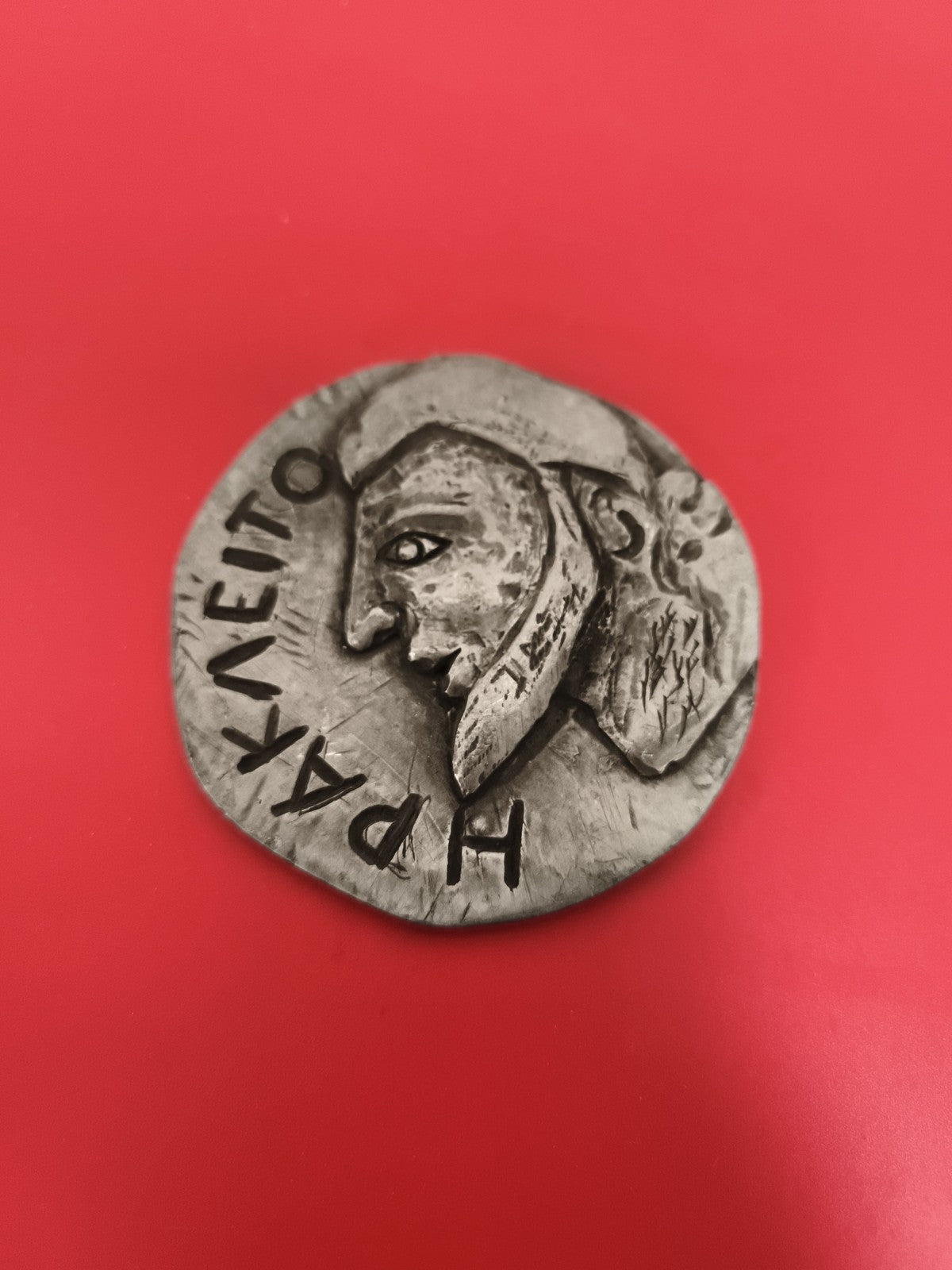 Médaille ancienne style grec, Heraclite, relief patiné, visage barbu