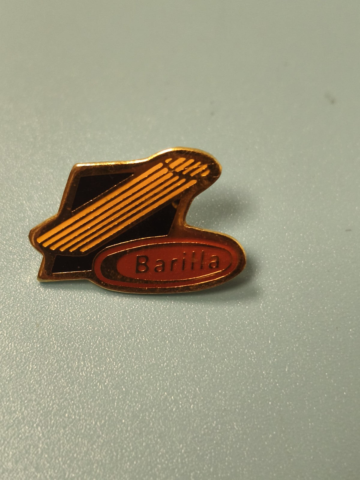 Vintage pin's Barilla logo pâtes émaillé collection food rétro