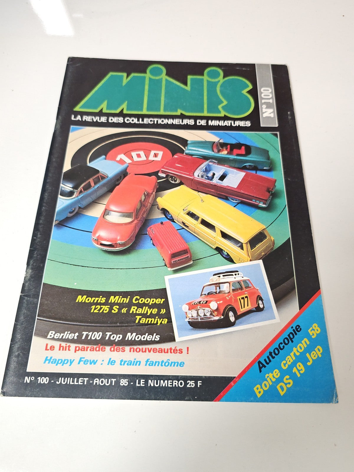 Magazine ancien vintage minis autos collection miniature auto rétro automobile