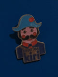 Pin's ancien Kiri publicitaire mascotte bleu vintage badge rétro fromage