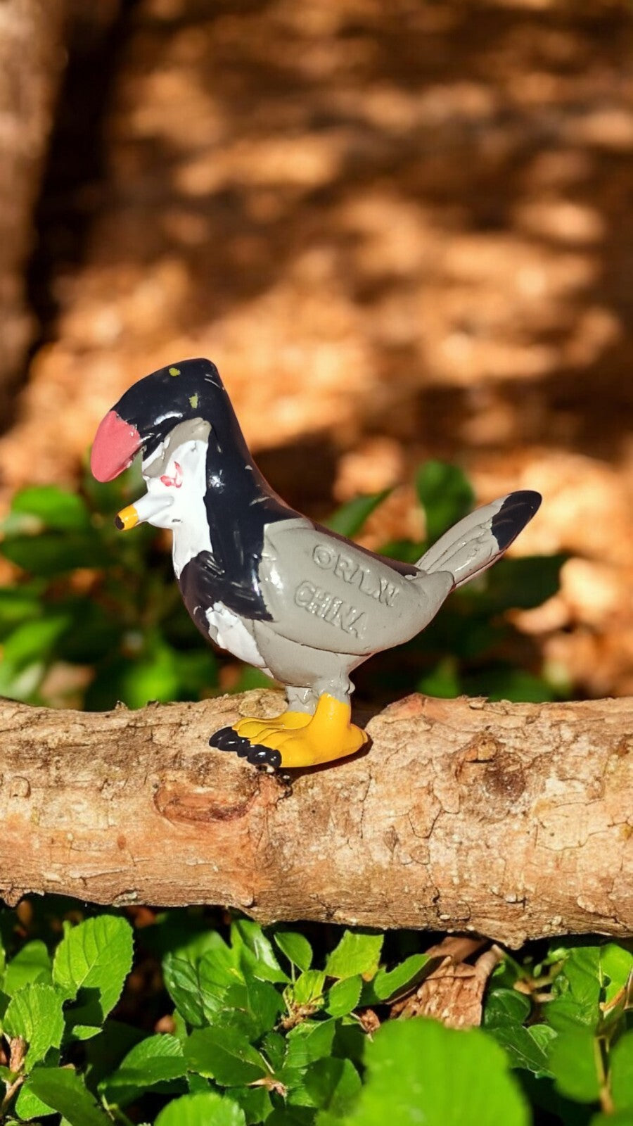Figurine Pokémon Staraptor 2005/2006 PVC gris noir jaune ORLM CHINA vintage