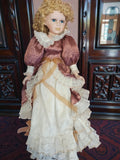 Poupée ancienne porcelaine robe dentelle vintage rétro déco XIXe style