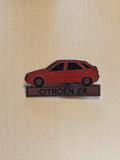 Pin's Citroën ZX rouge, badge auto vintage, accessoire rétro années 90