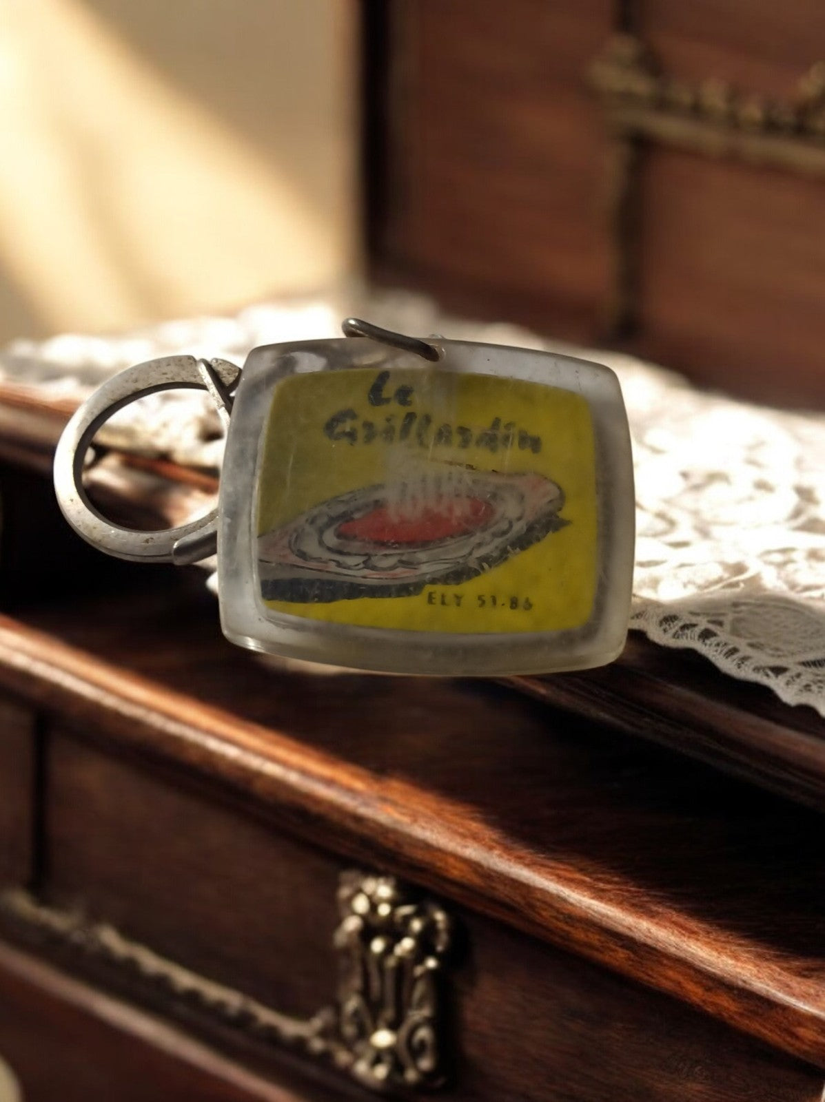 Porte-clés publicitaire vintage Le Grillardin ancien, visuel rétro ELY 51.86