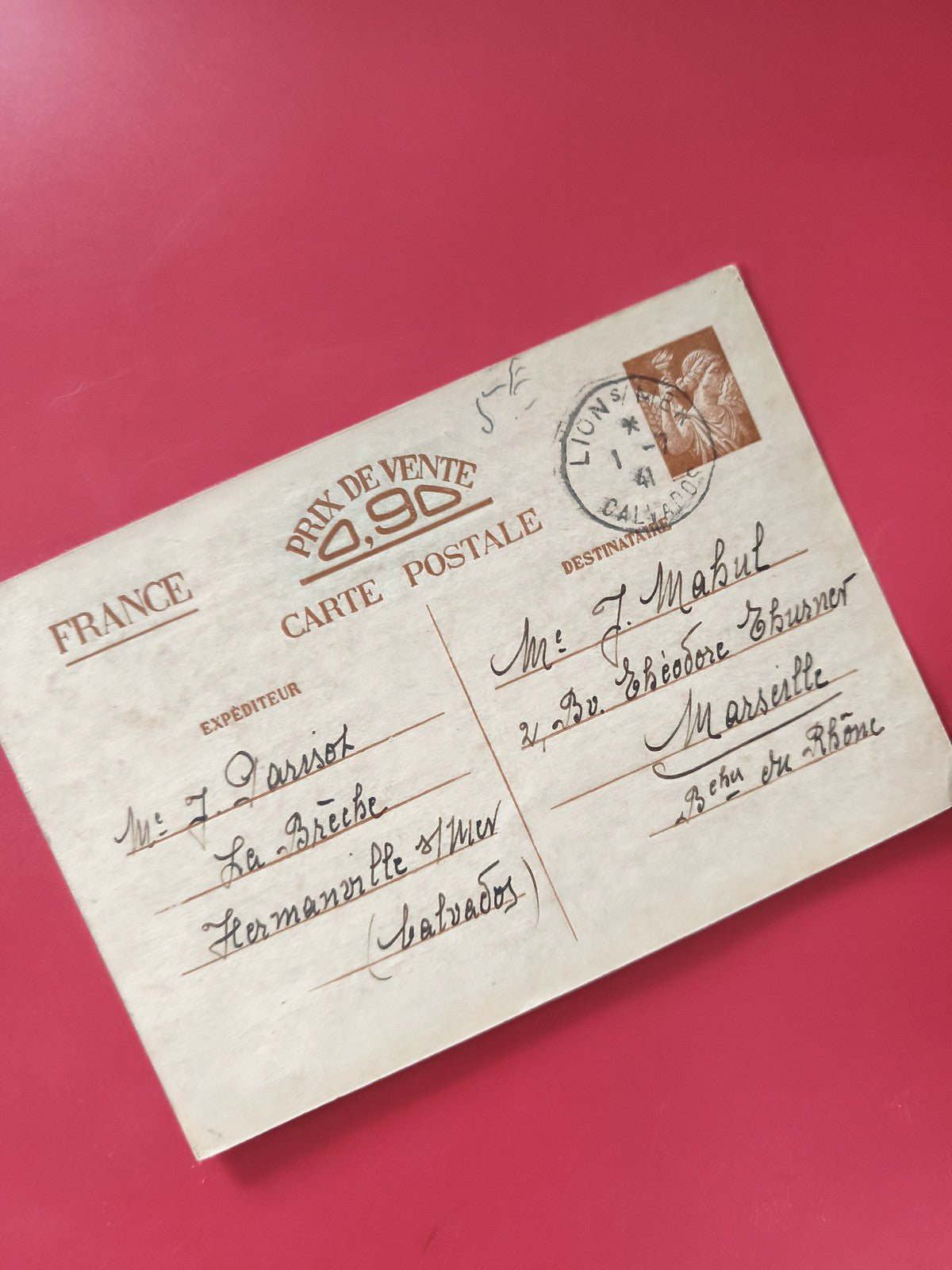 Carte postale philatélie France timbre oblitéré écriture manuscrite