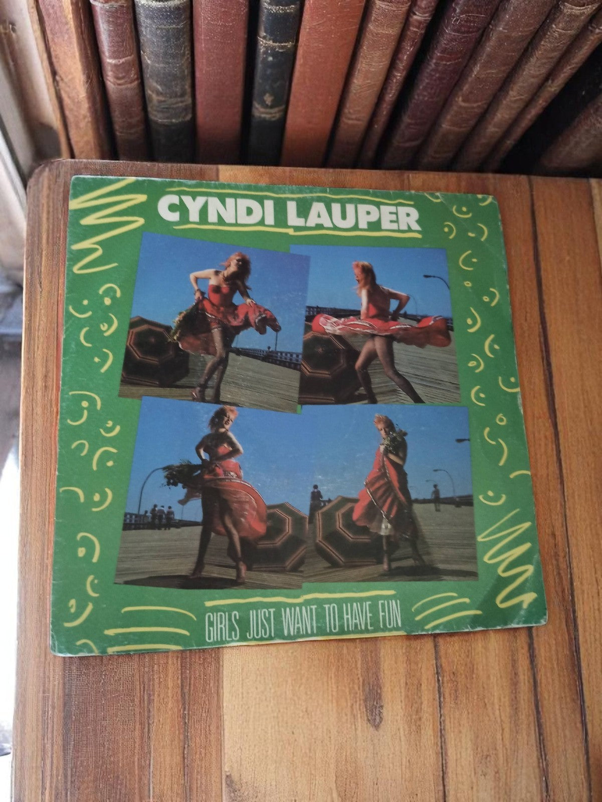 Vinyle 45 tours Cyndi Lauper Girls Just Want To Have Fun vintage pop années 80