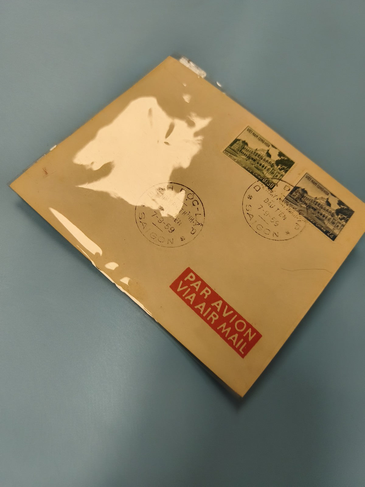 Ancienne enveloppe oblitérée timbres Vietnam Saigon Par Avion philatélie collect