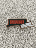 Pin's publicitaire vintage PIANI logo rouge vert, badge ancien "Votre Partenaire