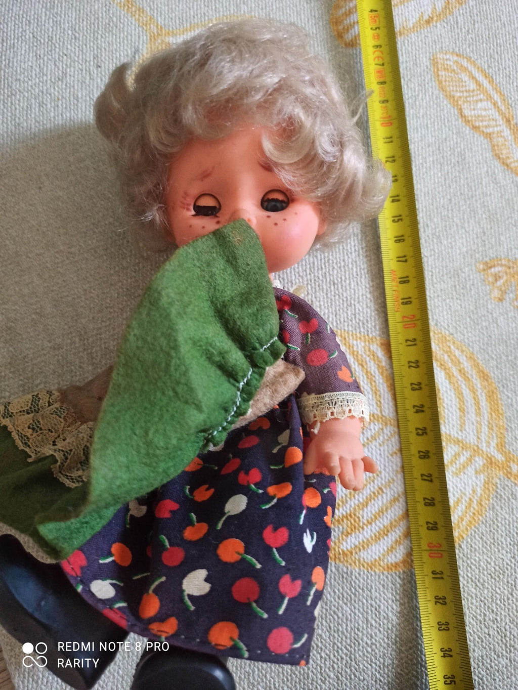 Poupée vintage Gadea Italy années 70 robe fleurie rétro jupe verte
