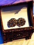 Boucles d'oreilles vintage années 60 fantaisie dorées motif fleur rétro