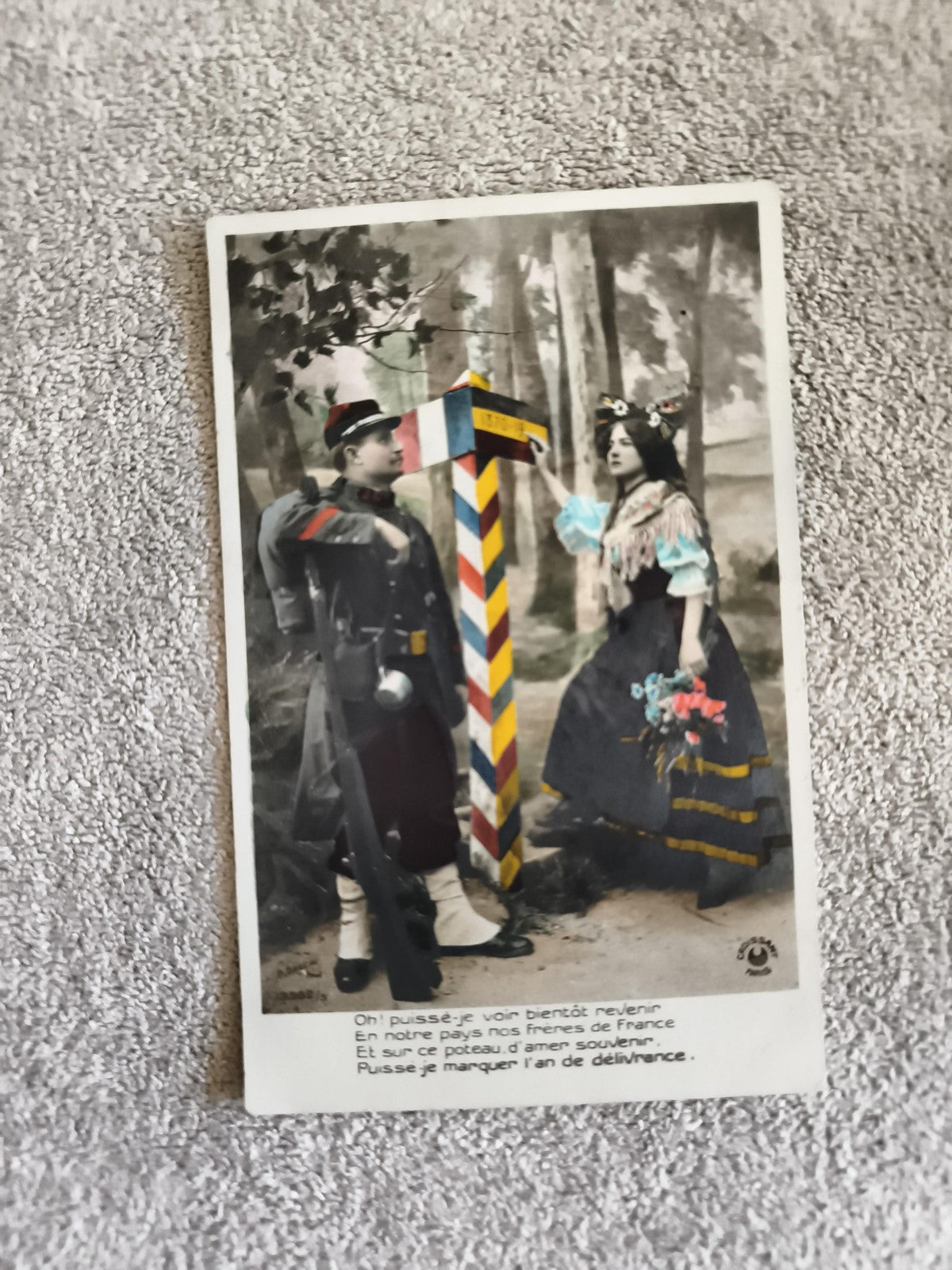 CPA patriotique soldat frontière Alsace Lorraine colorisée début XXe