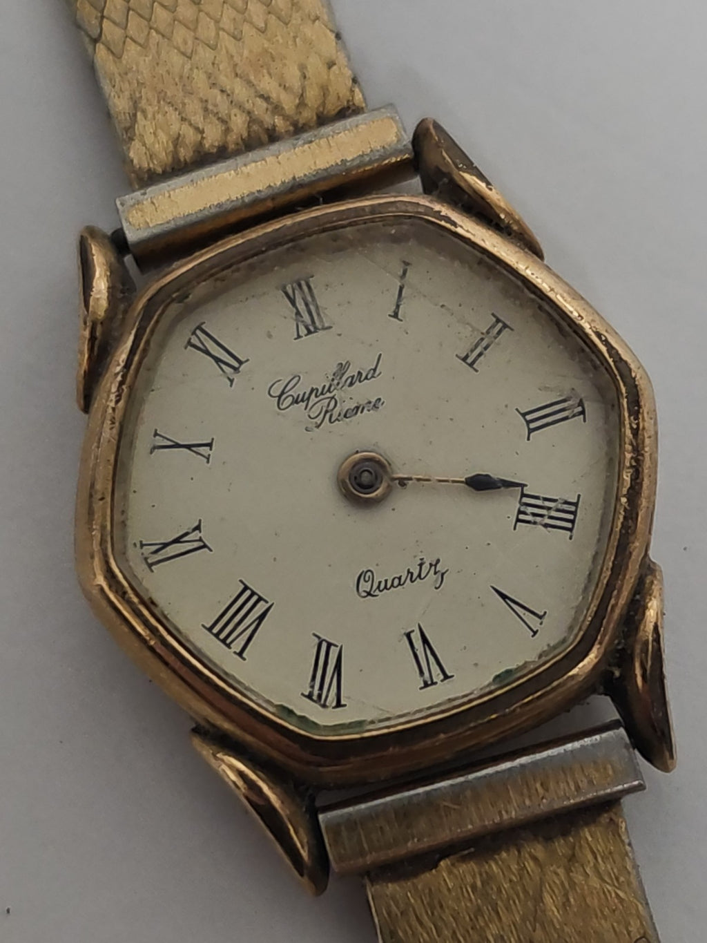 Montre ancienne femme Cupillard Pierre Quartz vintage à restaurer collection rét
