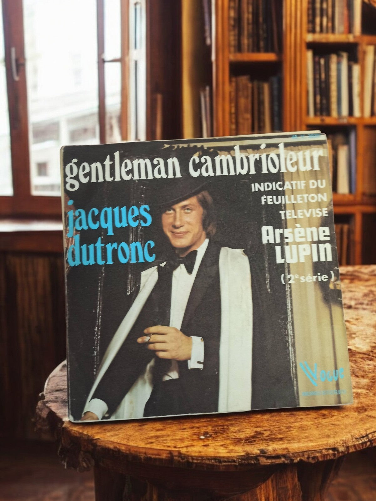 Disque 45 tours Jacques Dutronc Gentleman Cambrioleur vintage Arsène Lupin